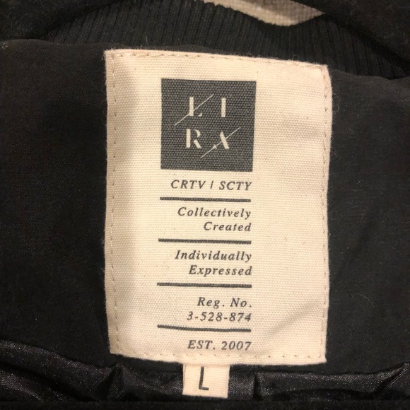 LIRA Quilted Bomber Jacket, Black size Large. - Picture 3 of 5
